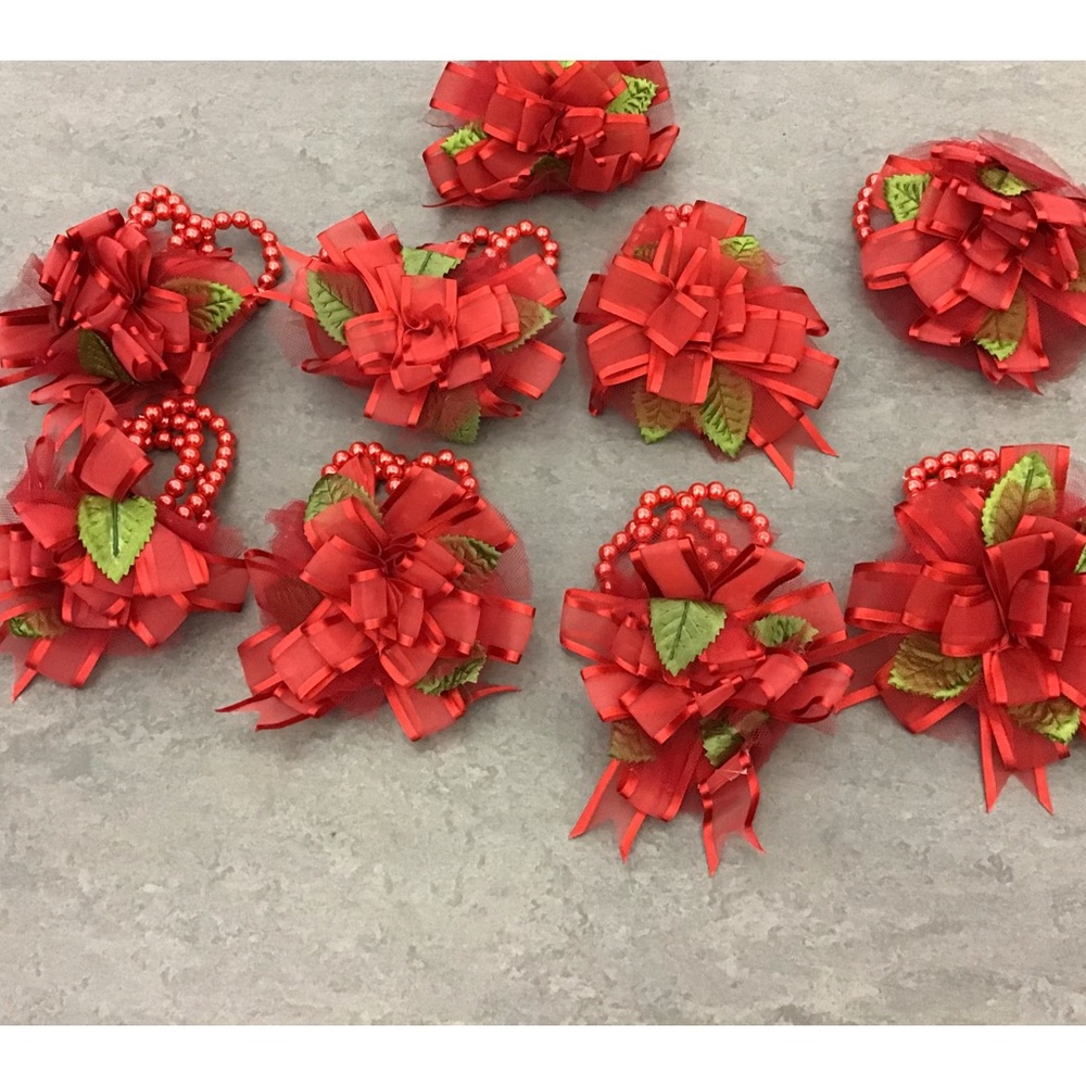 NWOT Beautiful Red Napkin Rings, gift wrapping bows, bracelet, e
